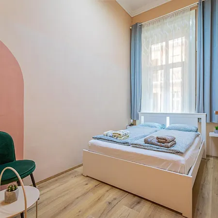 Buda Castle Charming 2 Bedrooms *